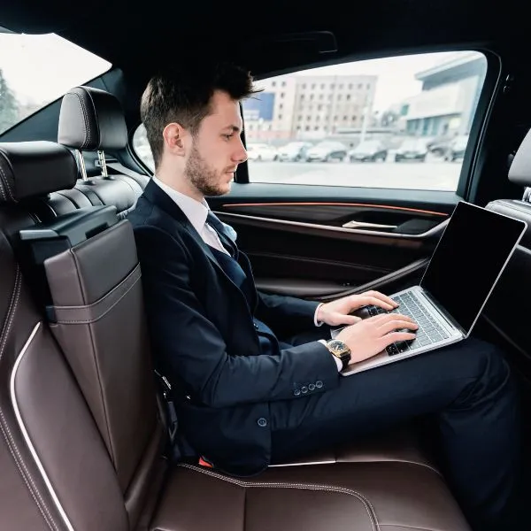 Signature Aviation OPF Car Service